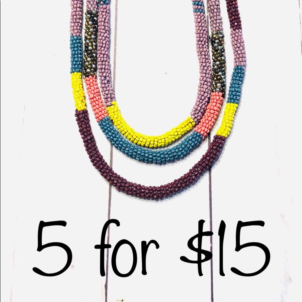 ✋🏼 5 for $15 🤚🏼 Multicolored beaded necklace